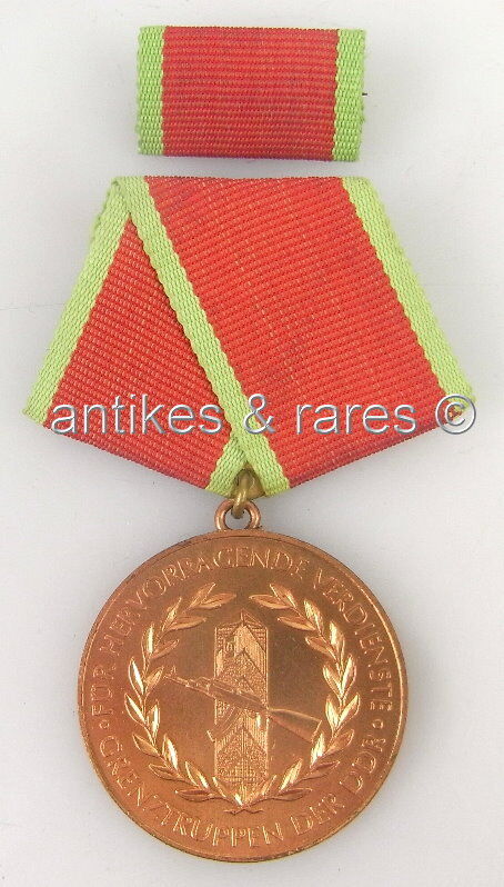 DDR Verdienstmedaille der Grenztruppen der DDR in Bronze DDR Verdienstmedaille der Grenztruppen der DDR in Bronze