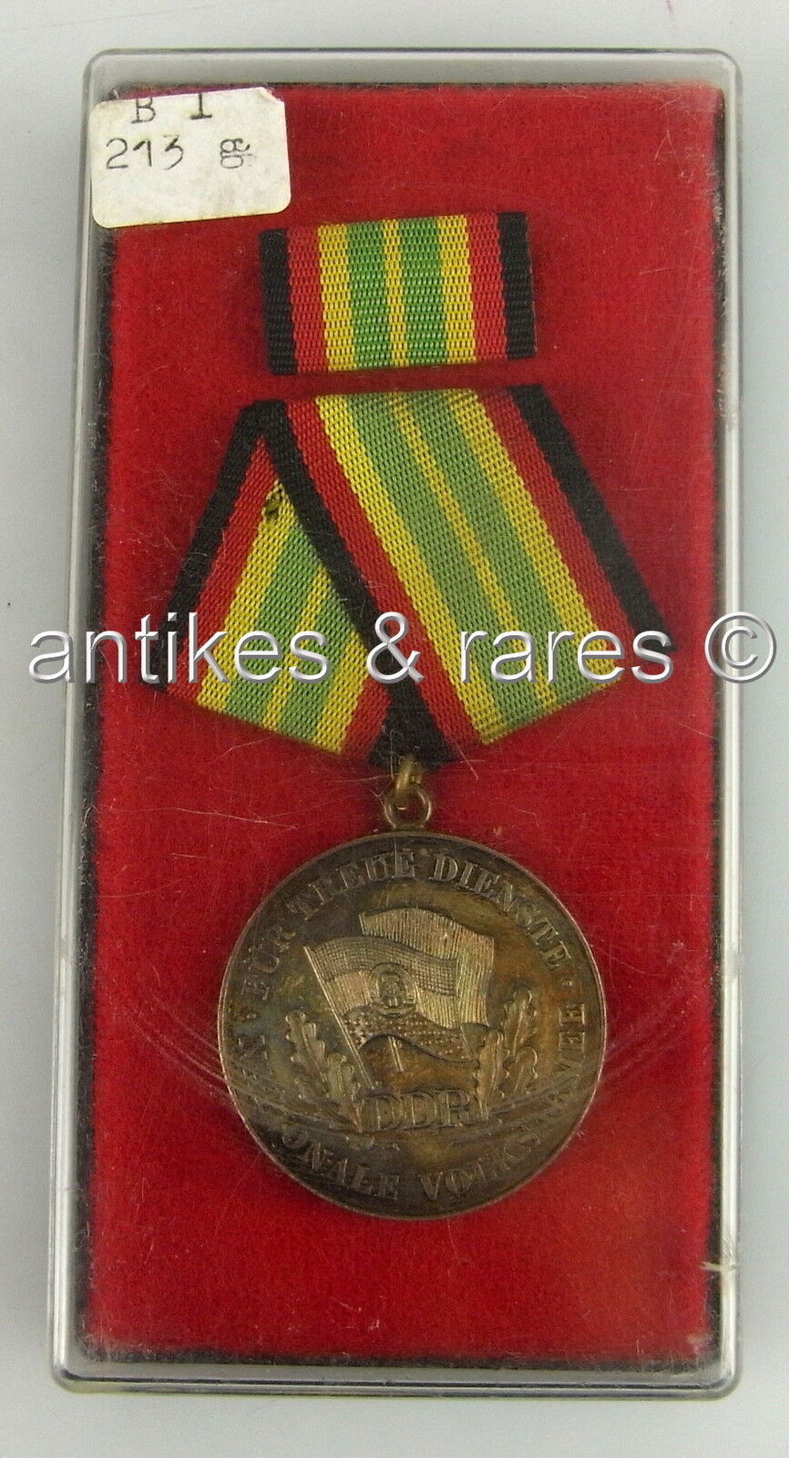 Medaille für treue Dienste in der NVA Gold mit 900 Ag Punze & Halbmond, Punze 11 Medaille für treue Dienste in der NVA Gold mit 900 Ag Punze & Halbmond, Punze 11