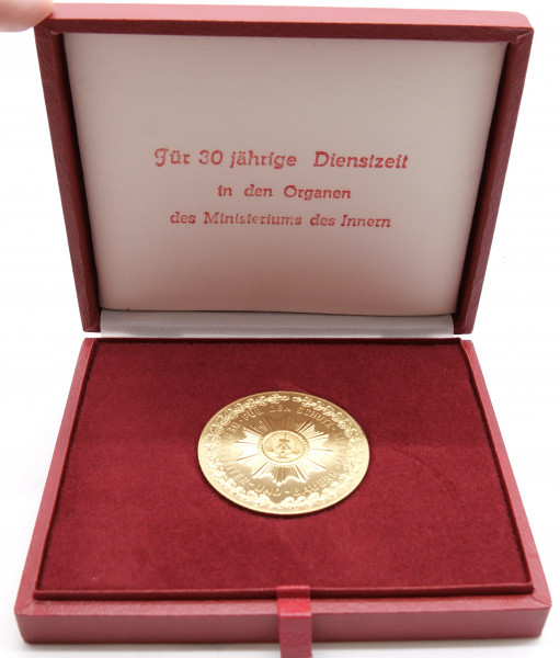Original alte Medaille DDR Für 30 Jährige Dienstzeit in den Orden der MDI H311
