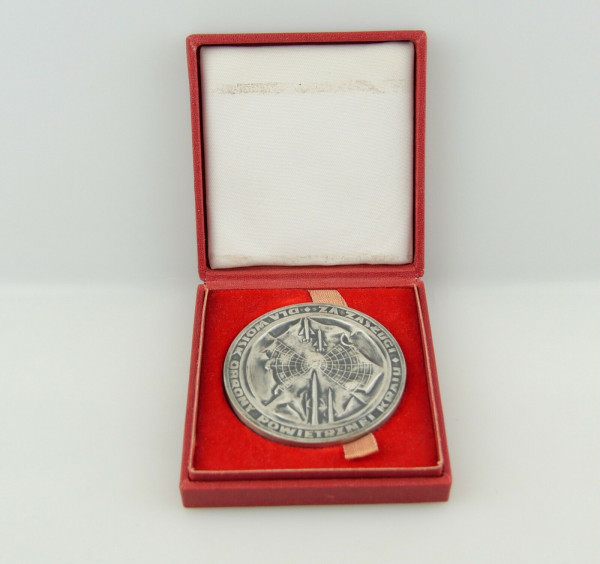 e12299 Alte polnische Militärmedaille silberfarben mit Schachtel